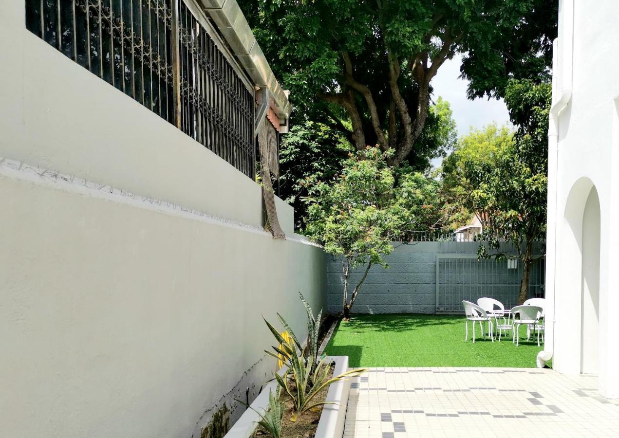 527 Beachhouse L 5 Bedroom With Swimming Pool - 3Min Walk To The Beach Tanjung Bungah  Exterior foto