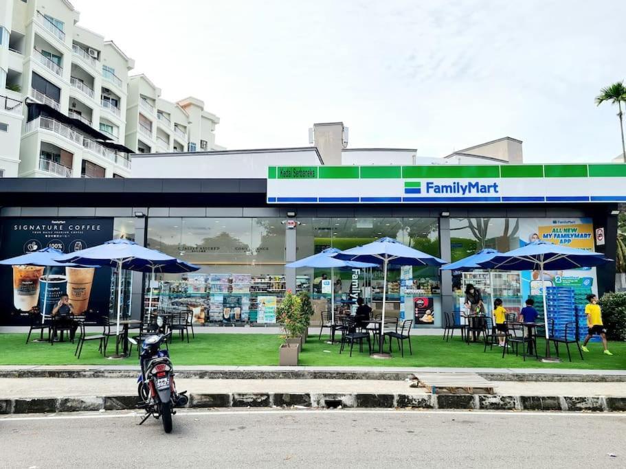 527 Beachhouse L 5 Bedroom With Swimming Pool - 3Min Walk To The Beach Tanjung Bungah  Exterior foto